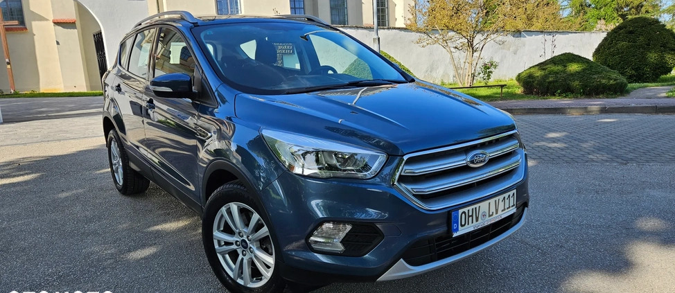 Ford Kuga cena 69999 przebieg: 144100, rok produkcji 2019 z Chrzanów małe 562